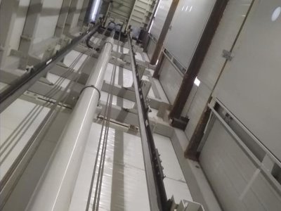 Κατασκευή εξωτερικού ανελκυστήρα σε υφιστάμενη πολυκατοικία στου Παπάγου